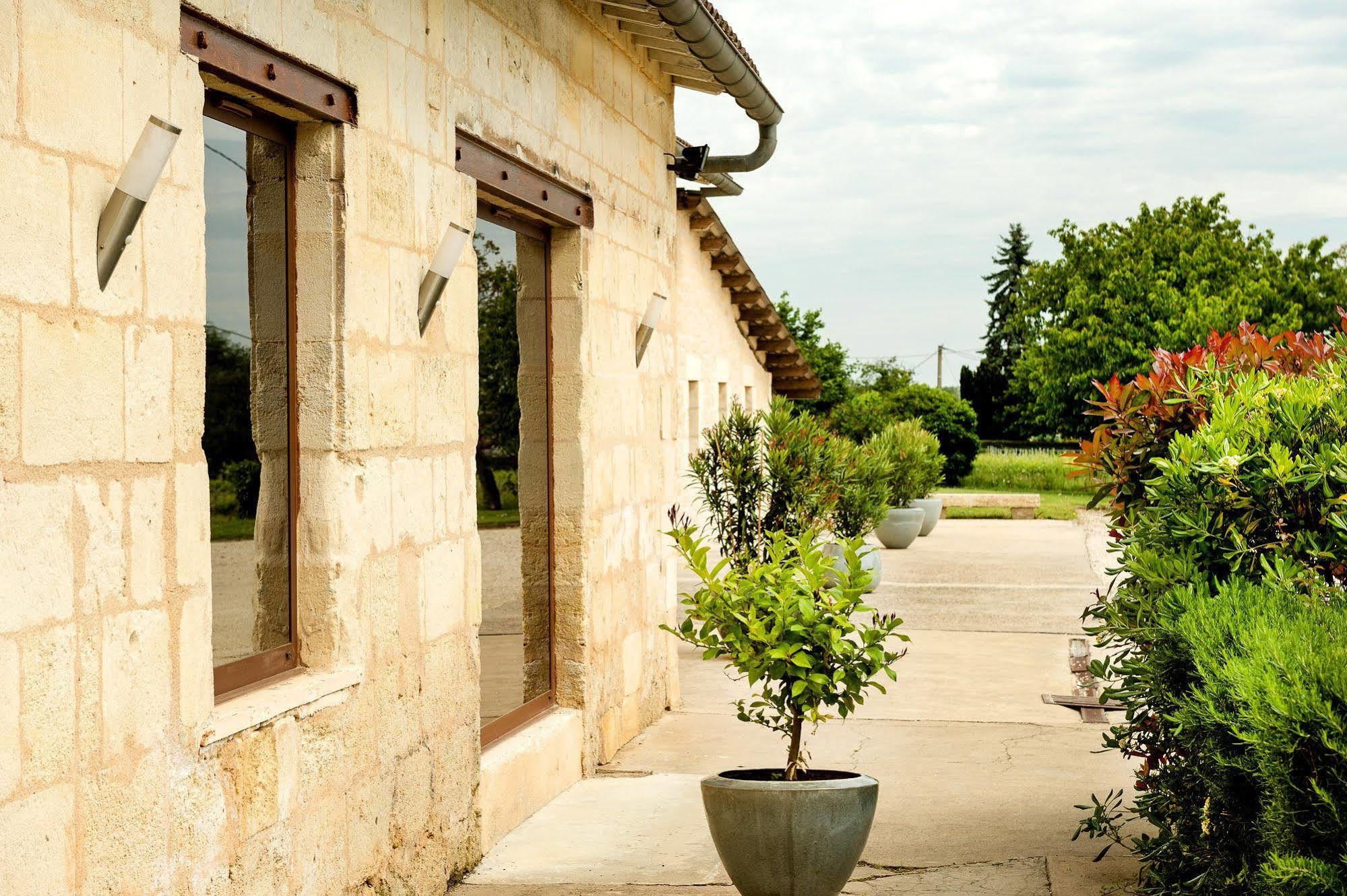 Chateau La Mothe Du Barry Moulon-sur-Dordogne Bagian luar foto