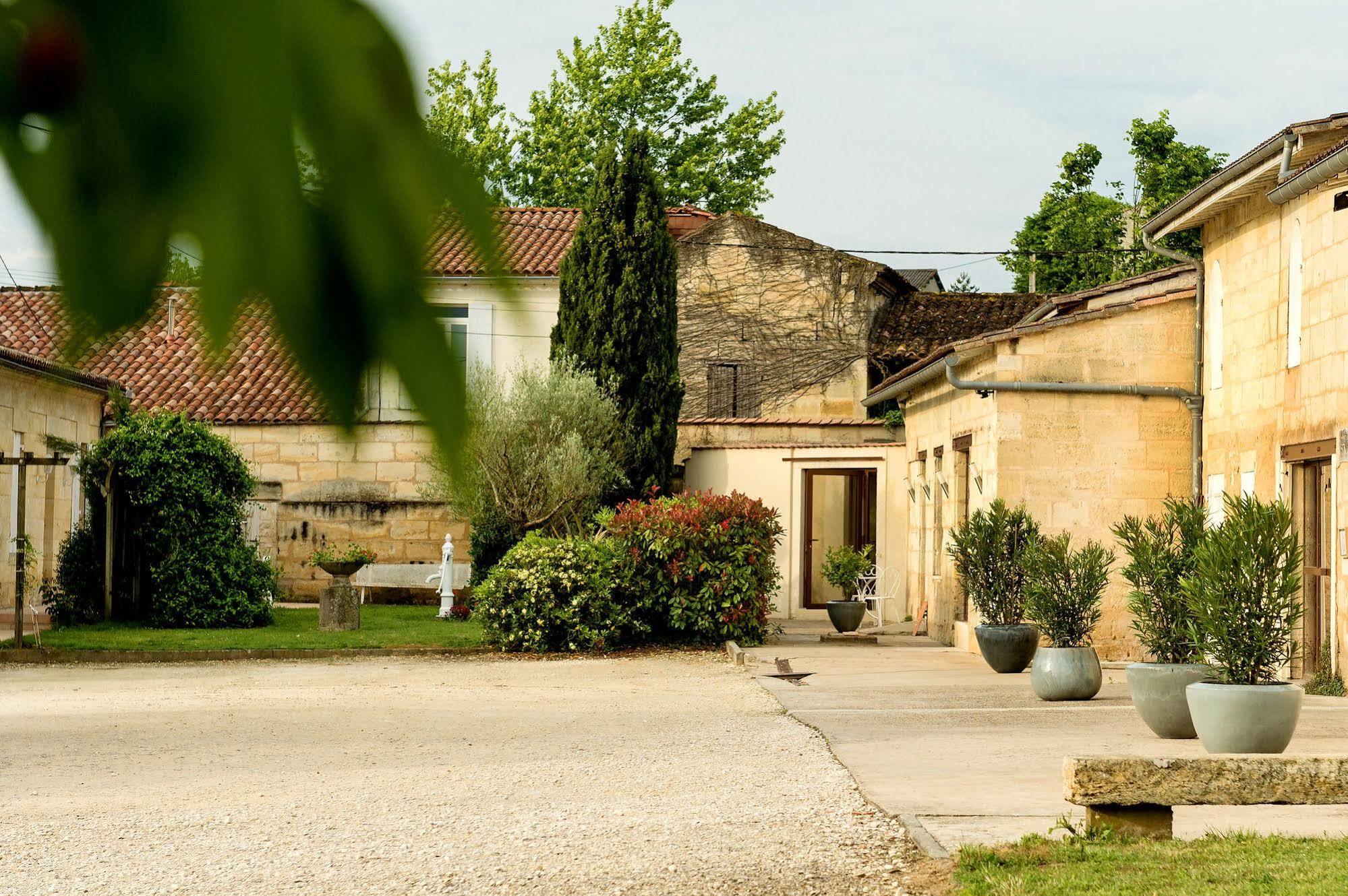 Chateau La Mothe Du Barry Moulon-sur-Dordogne Bagian luar foto